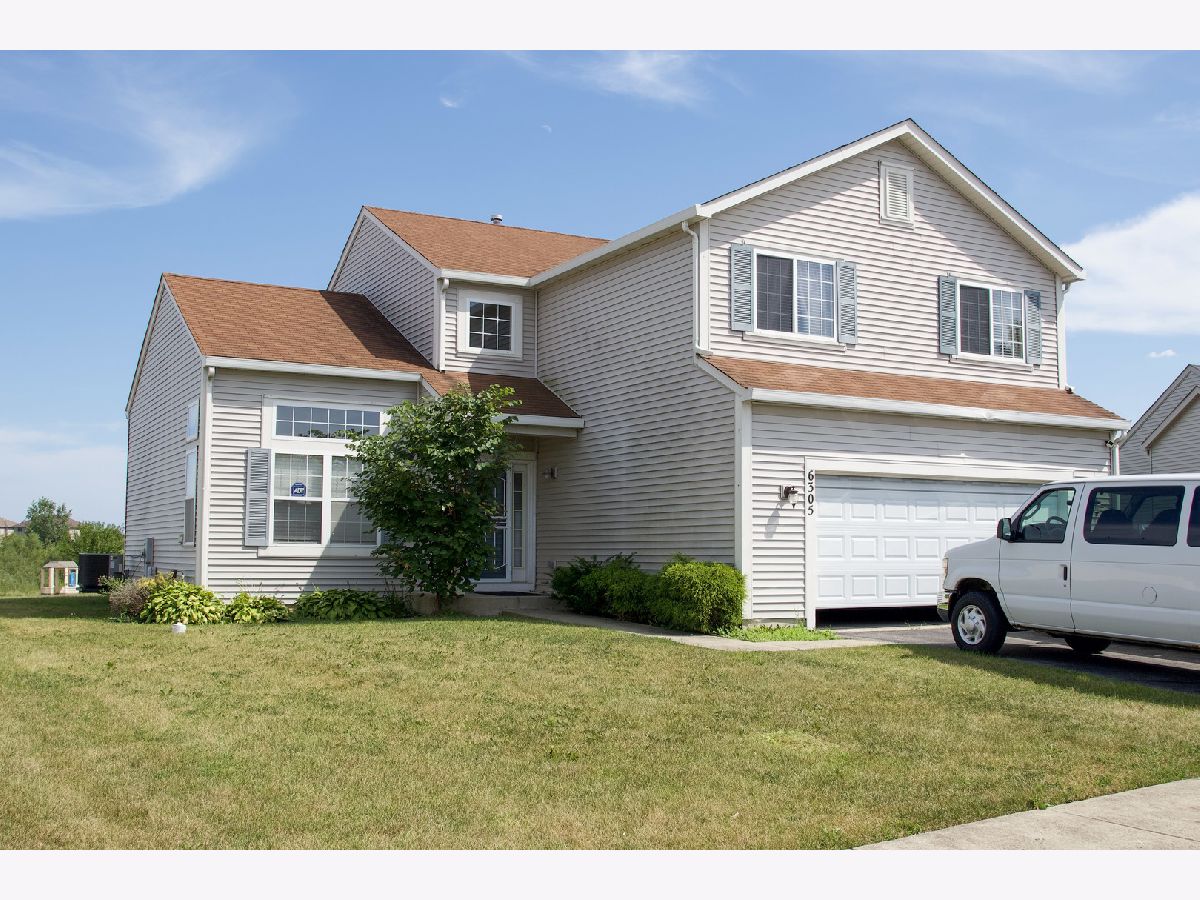 Homes & Townhomes & Condos Sold Gleneagle Trail Matteson Illinois, 6305 Cornfield