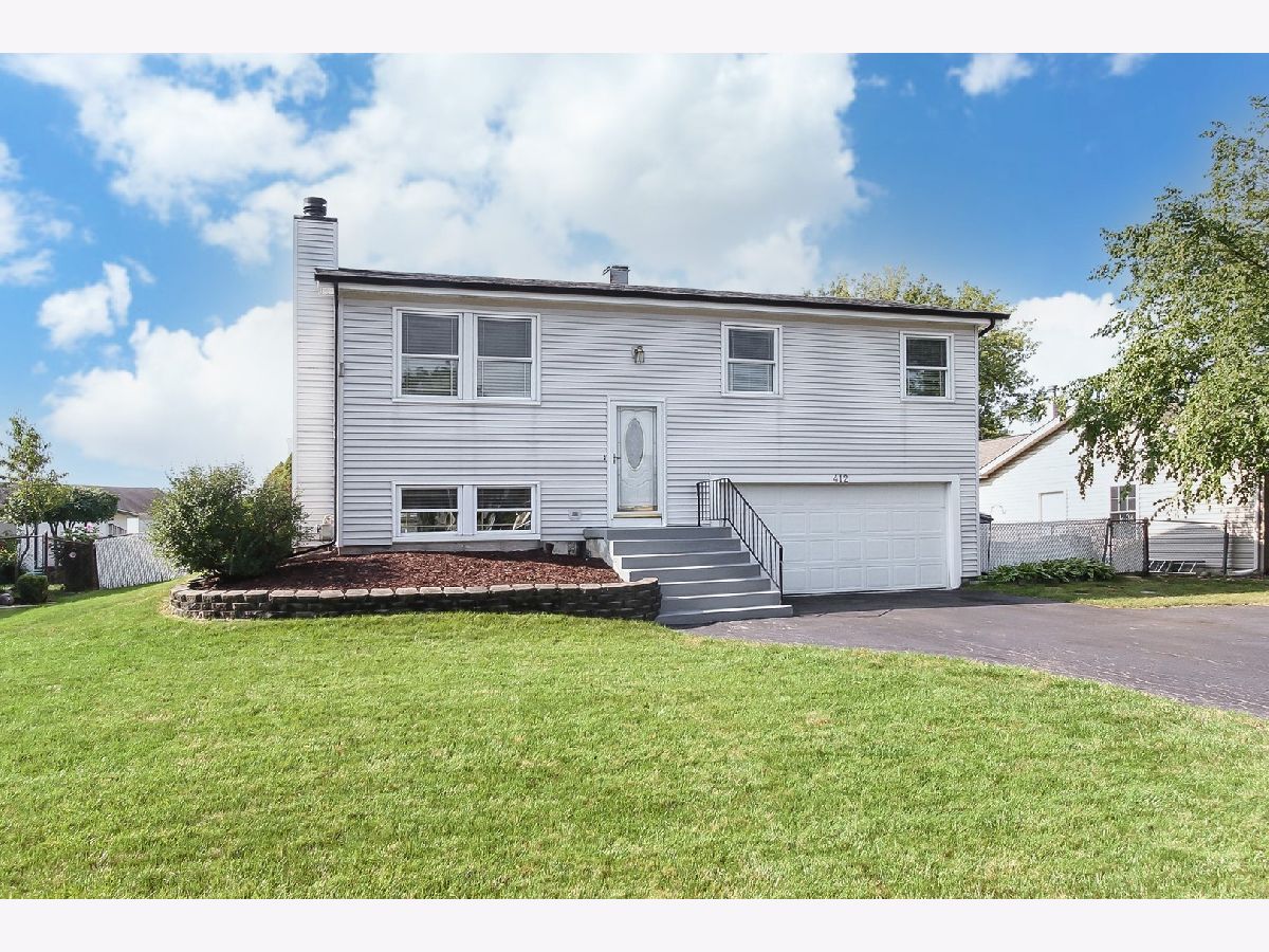 Homes Sold Twin Lakes Bartlett Illinois, 412 Woodhollow