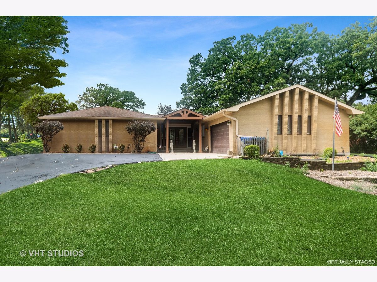 Condos & Townhomes & Homes Sold Woodridge South Elgin Illinois, 1080 Woodcliff
