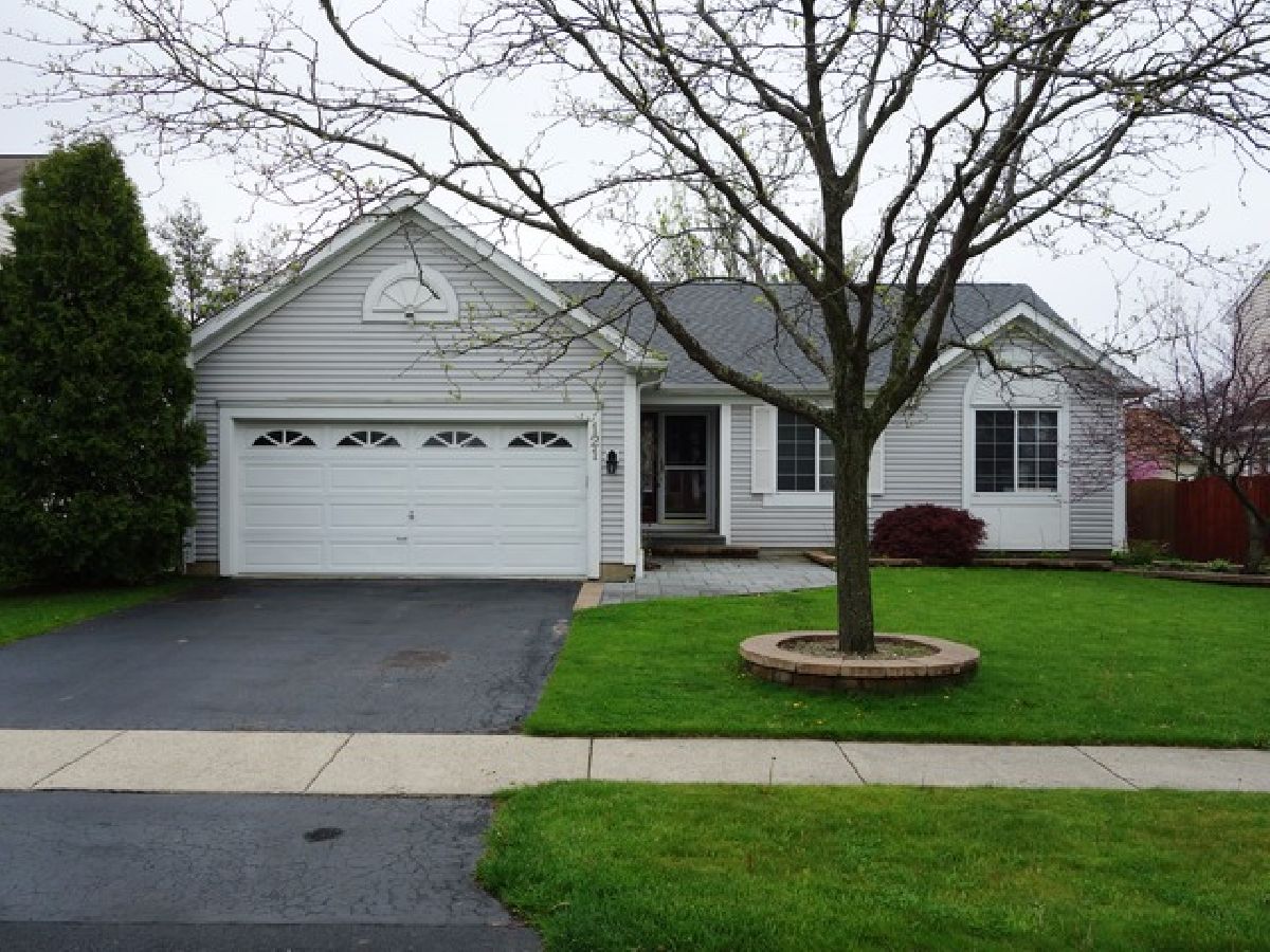 Homes Rented Chesapeake Farms Grayslake Illinois, 121 Crisfield