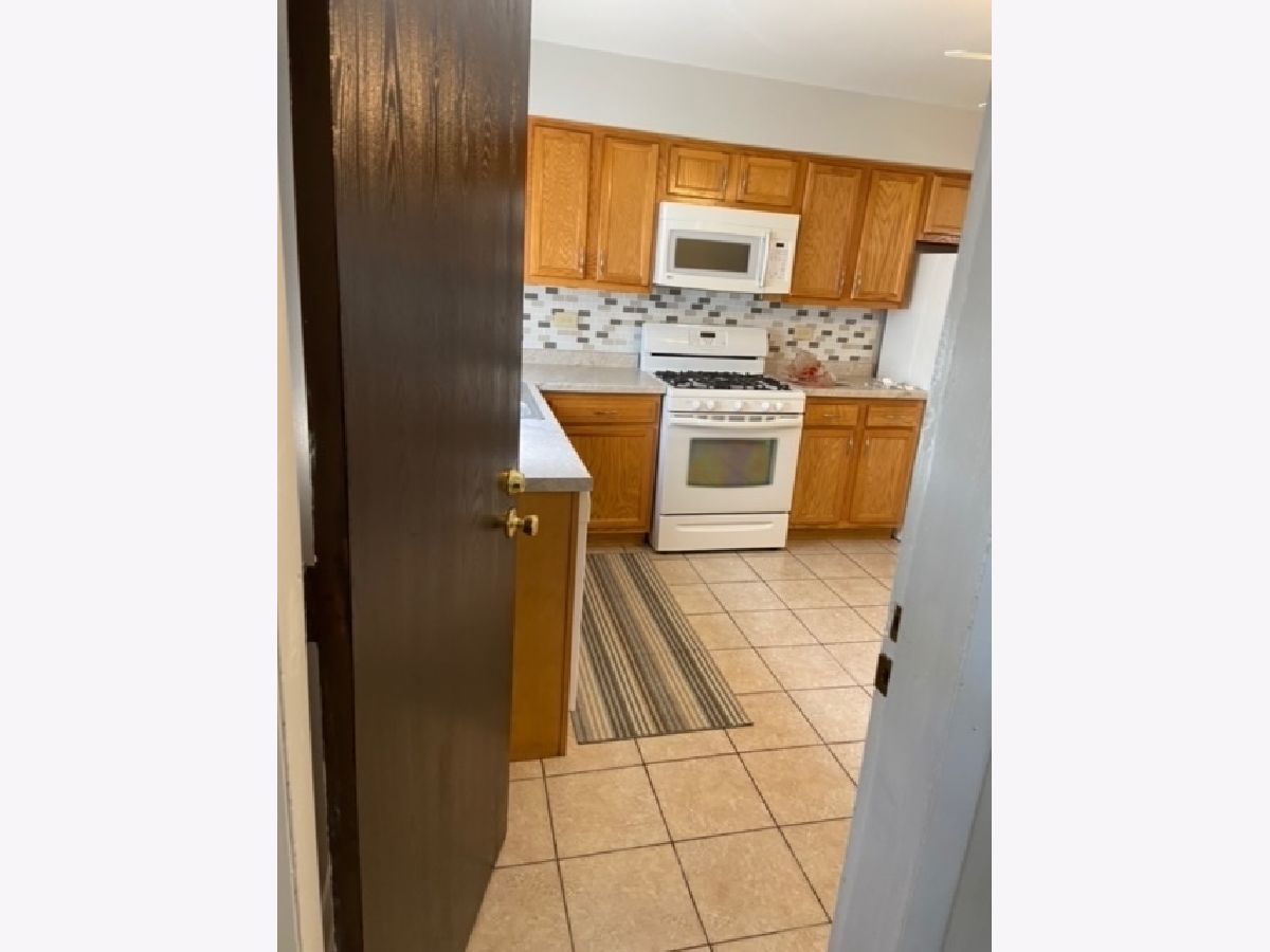 Condominiums Rented Honey Bee Oaks Des Plaines Illinois, 9368 Golf