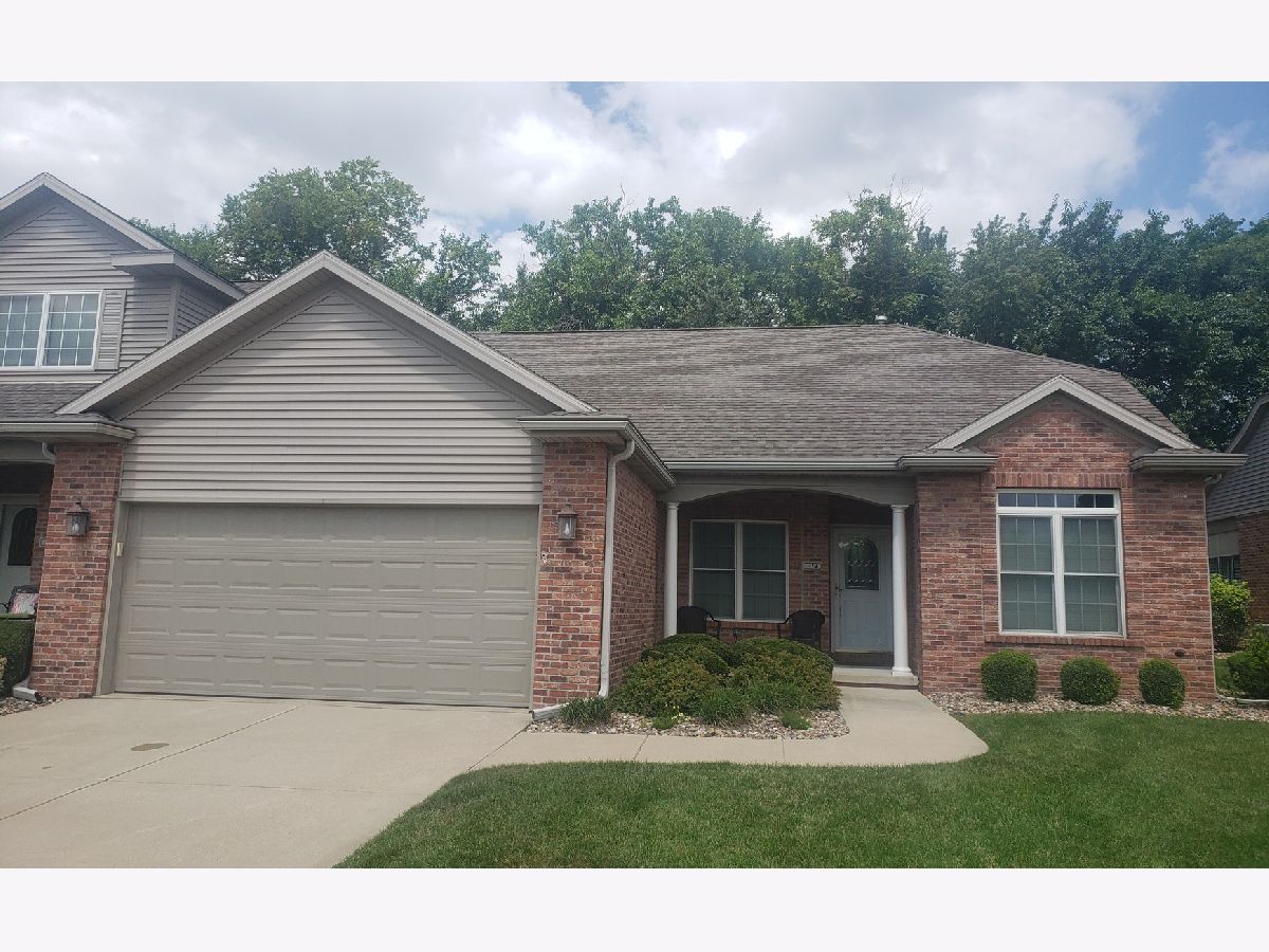 Spring Ridge Bloomington IL, Condos & Townhomes & Homes For Sale & For