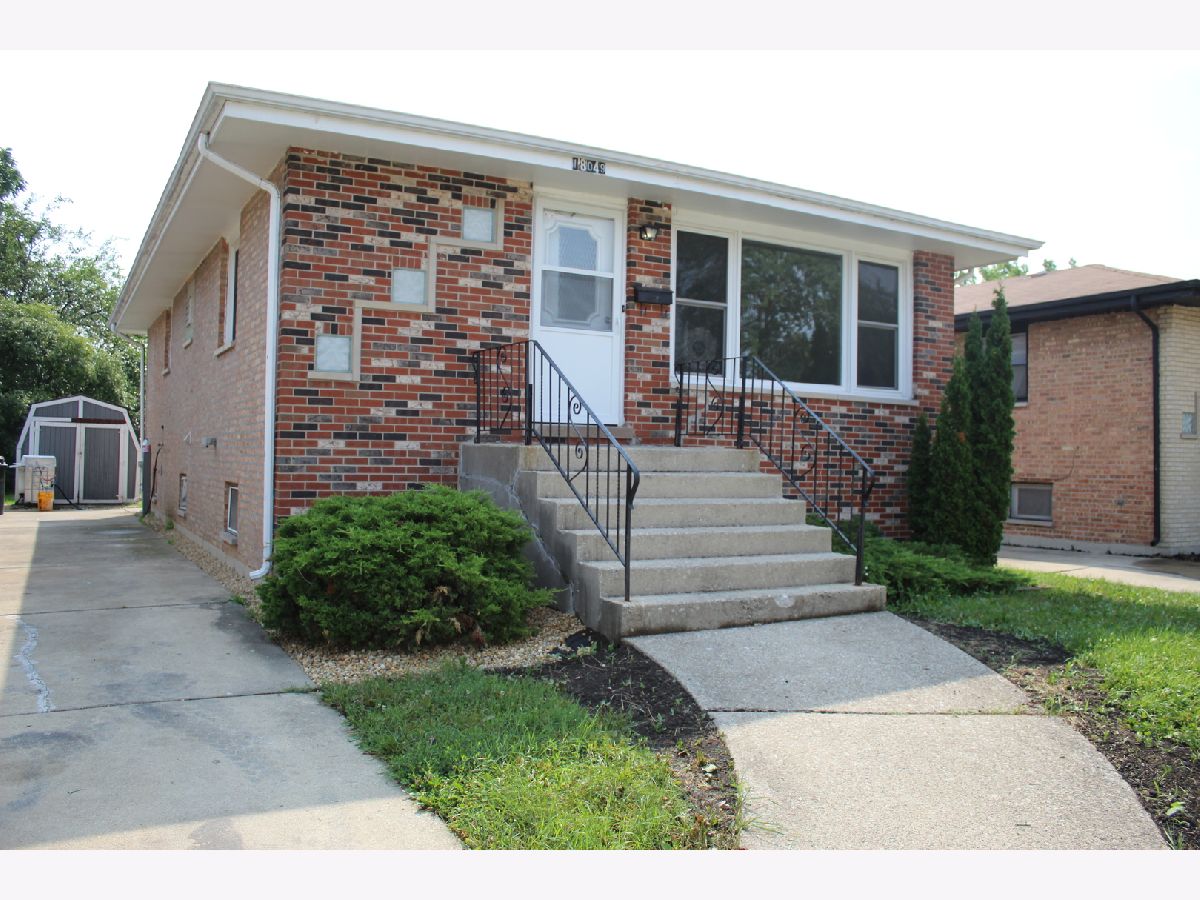 Homes Sold Flossmoor Terrace Country Club Hills Illinois, 18049 Edwards