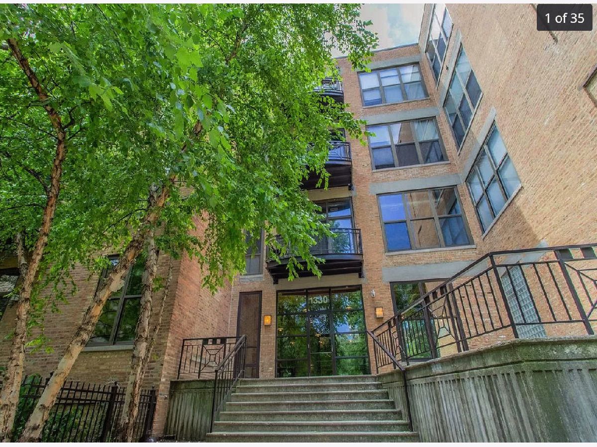 Condominiums Rented Block Y Chicago Illinois, 1330 Monroe