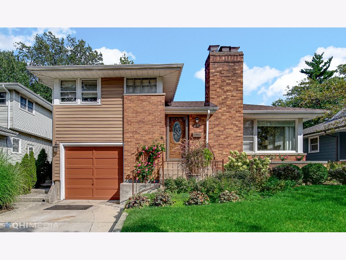 Homes & Townhomes Sold Ravisloe Homewood Illinois, 17911 Riedle