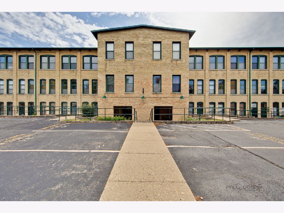 Townhomes Sold Shoe Factory Lofts Elgin Illinois, 636 Congdon