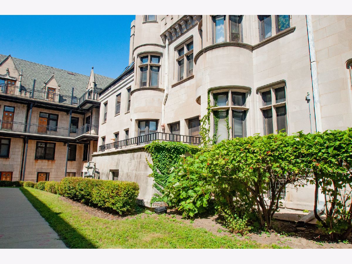 Townhomes & Condos Rented Mcgill Parc Condominiums Chicago Illinois, 4938 Drexel