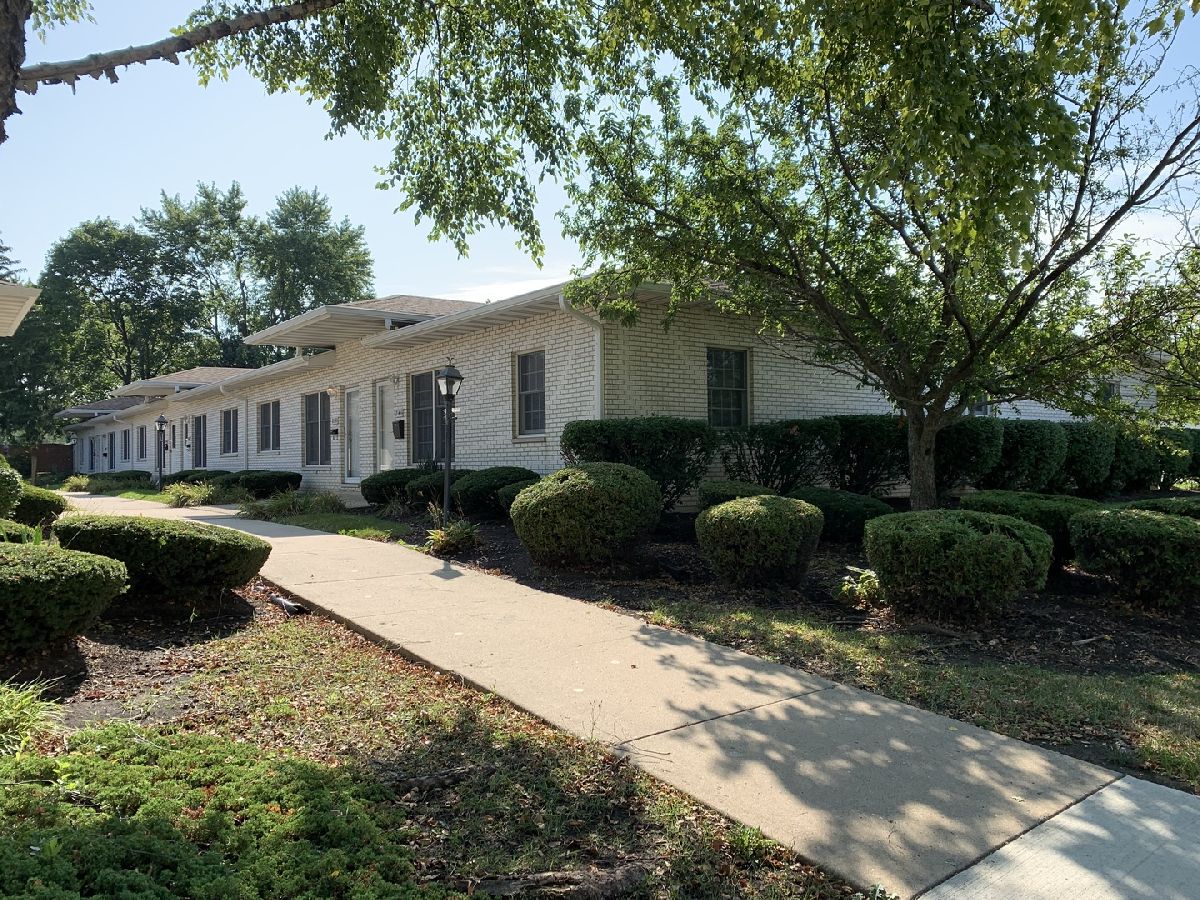 Condos & Townhomes & Homes Sold Chovan Estates Joliet Illinois, 1046 Chovan