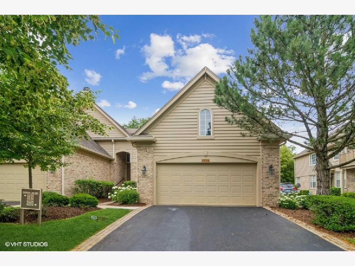 Townhomes & Homes Sold Ashbrook Indian Head Park Illinois, 6224 Edgebrook