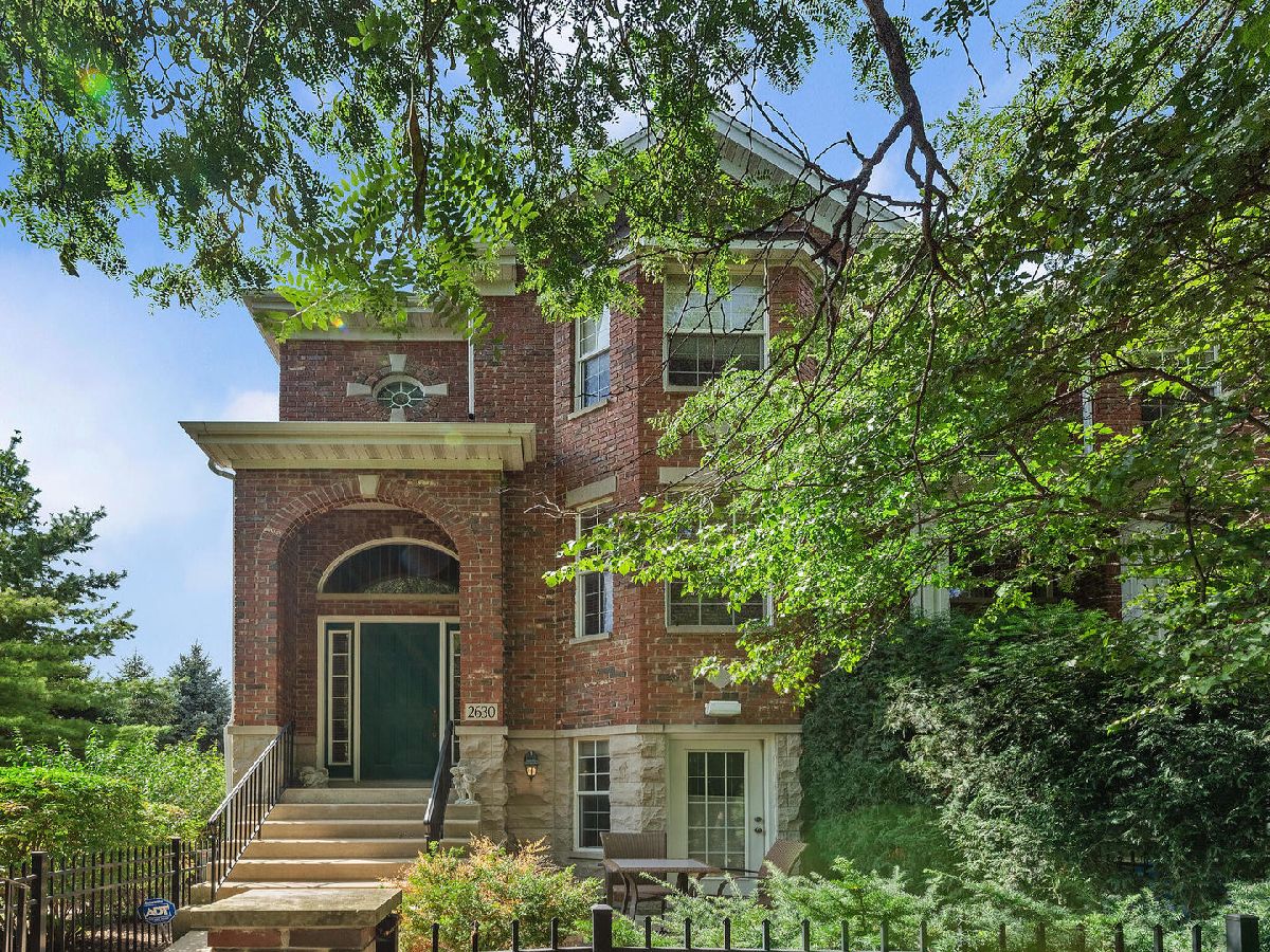 Townhomes Sold Vintage Club Naperville Illinois, 2630 Blakely