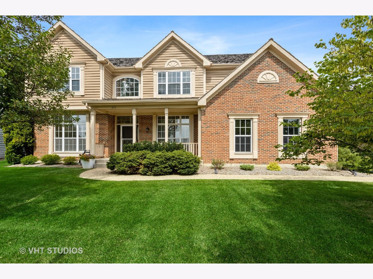 Homes Sold Hunters Farm Fox River Grove Illinois, 205 Saddle