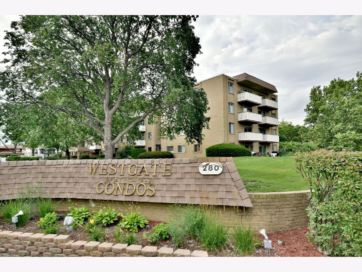 Condominiums & Homes Sold Westgate Mount Prospect Illinois, 280 Westgate