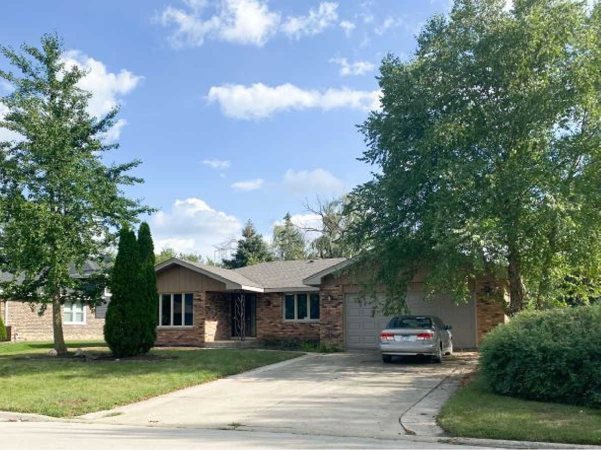 Homes Sold Sylvan Hill Orland Park Illinois, 12041 Forestview