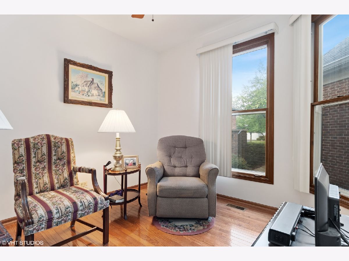 1123 Tennyson Lane, Naperville, Illinois 60540 MLS 11202528 WinterCohen