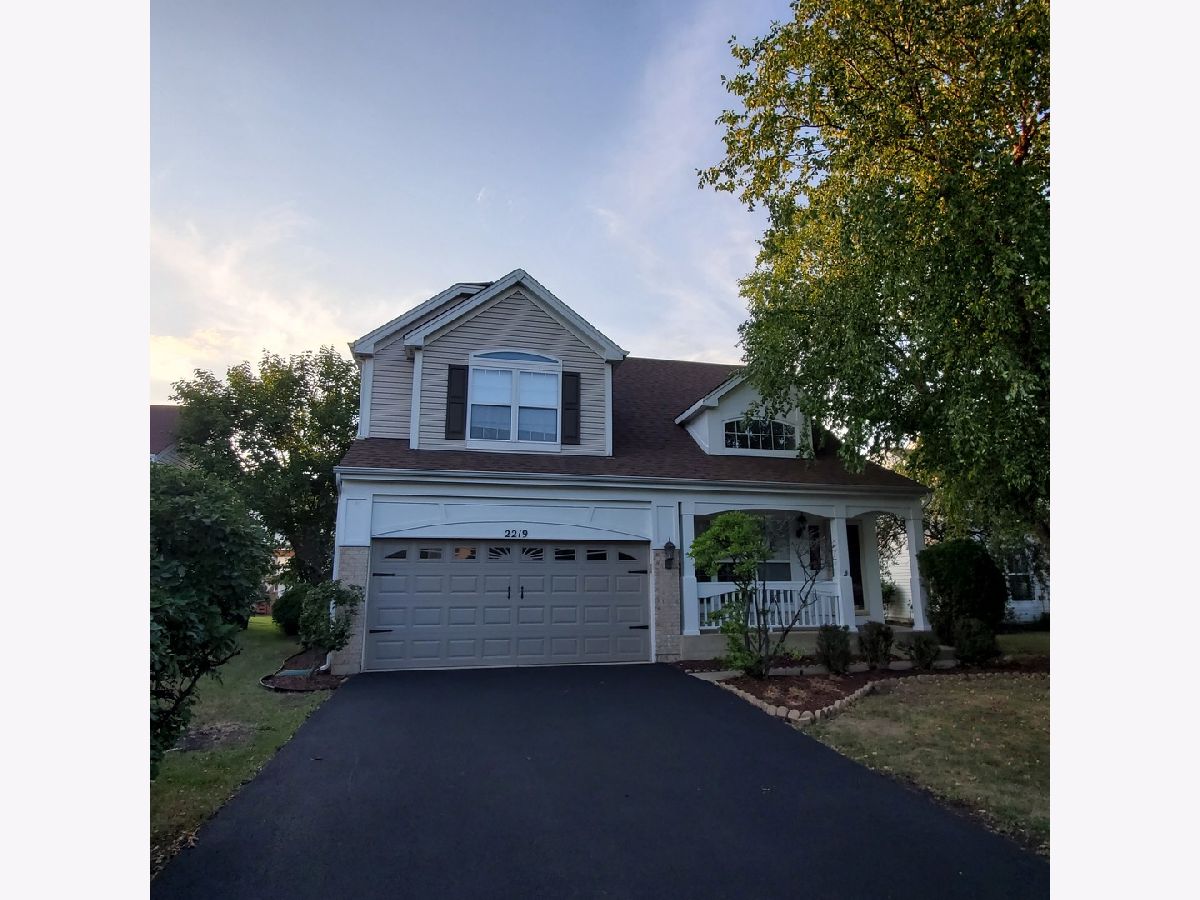 Homes Rented Wildflower Naperville Illinois, 2219 Periwinkle