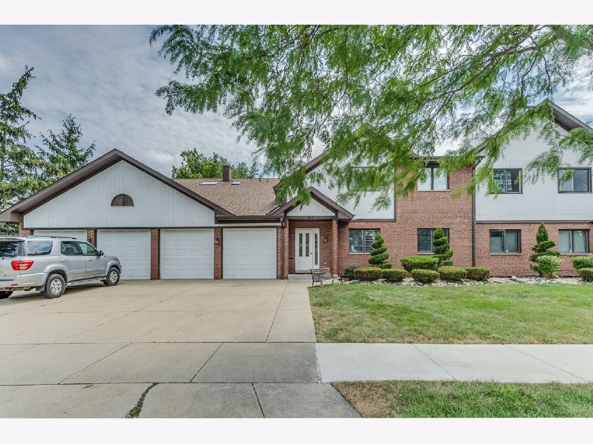 Condos & Townhomes Sold Hamilton Manor Itasca Illinois, 805 Walnut