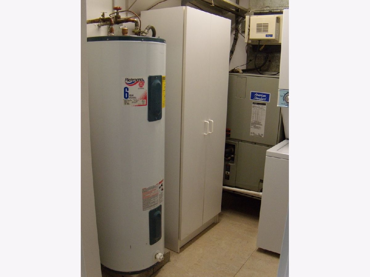 Condominiums Rented Wilshire Green Indian Head Park Illinois, 125 Acacia