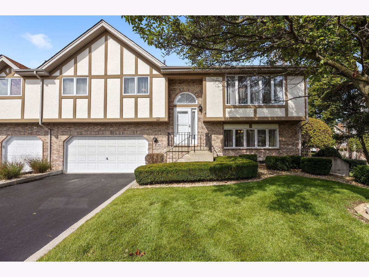 Townhomes & Condos Sold Eagles Nest Tinley Park Illinois, 6730 Eagle