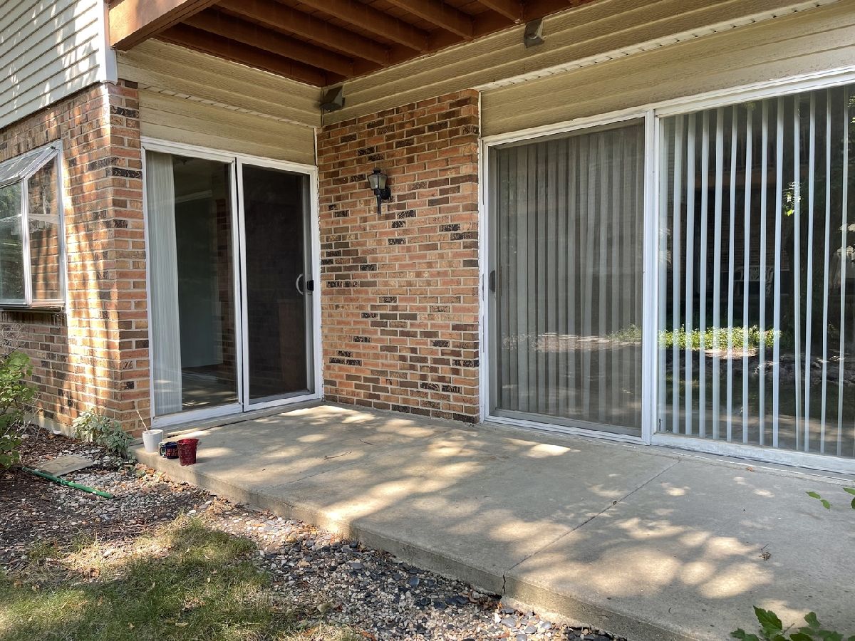 Condominiums Rented Creekside Court Naperville Illinois, 622 Zaininger