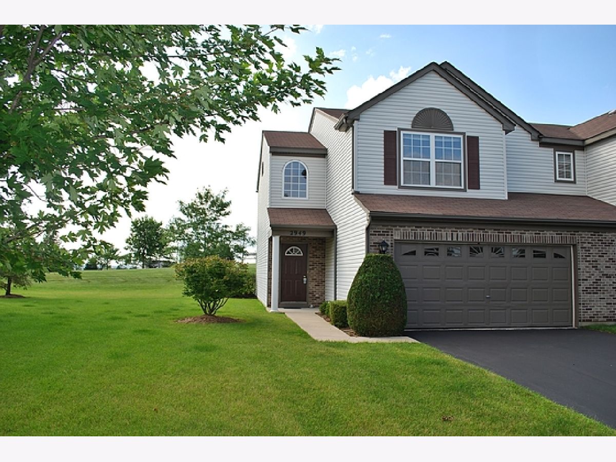 Homes & Townhomes Rented Sterling Manor Geneva Illinois, 2949 Caldwell