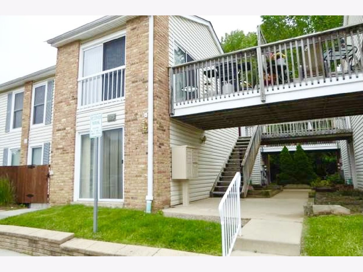 Townhomes & Condos Rented Huntington Club Hoffman Estates Illinois, 1978 Kenilworth