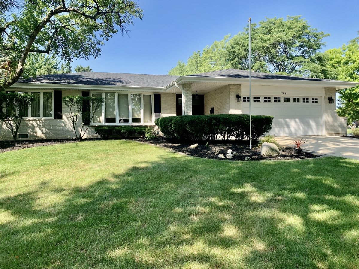 Homes Sold Farmingdale South Darien Illinois, 7914 Grant