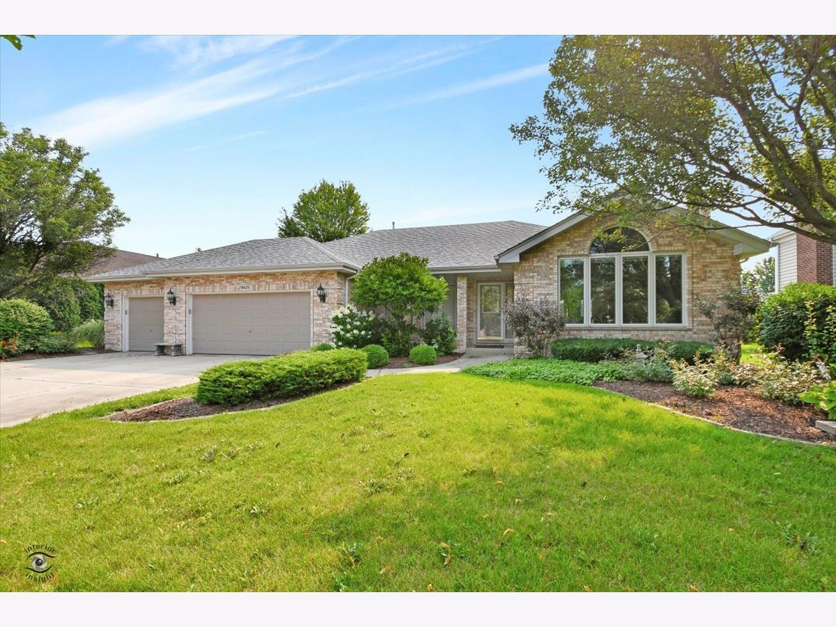 Homes Sold St. Mark Mokena Illinois, 19425 Baron