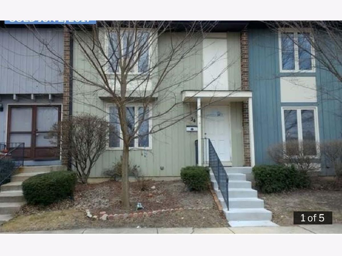 Townhomes Sold Garden Quarter Elgin Illinois, 34 Pioneer Park
