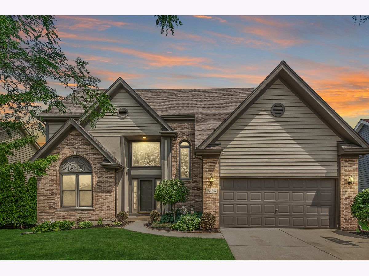 Homes Sold Stonebrook Aurora Illinois, 2564 Shetland