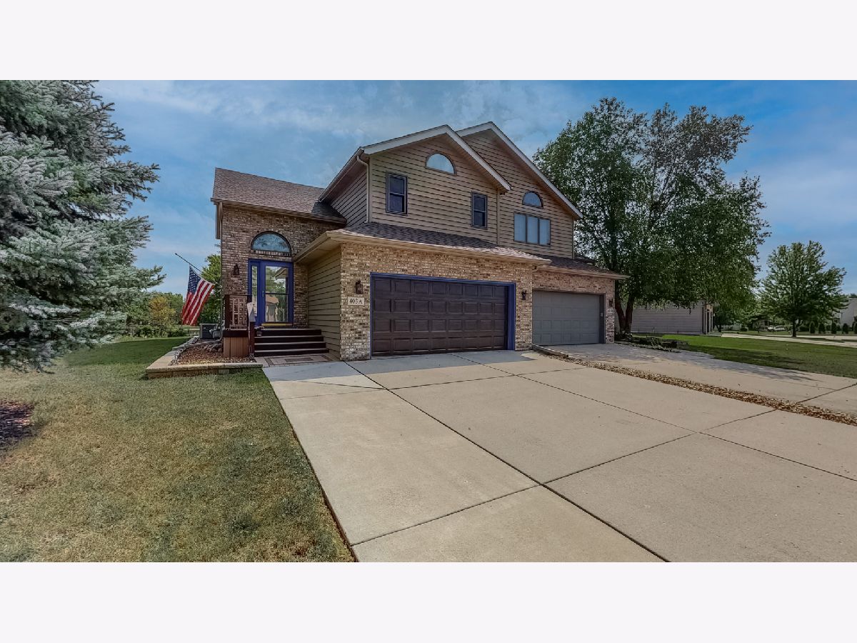 Homes & Condos & Townhomes Sold Heather Ridge Minooka Illinois, 403 Flanagan