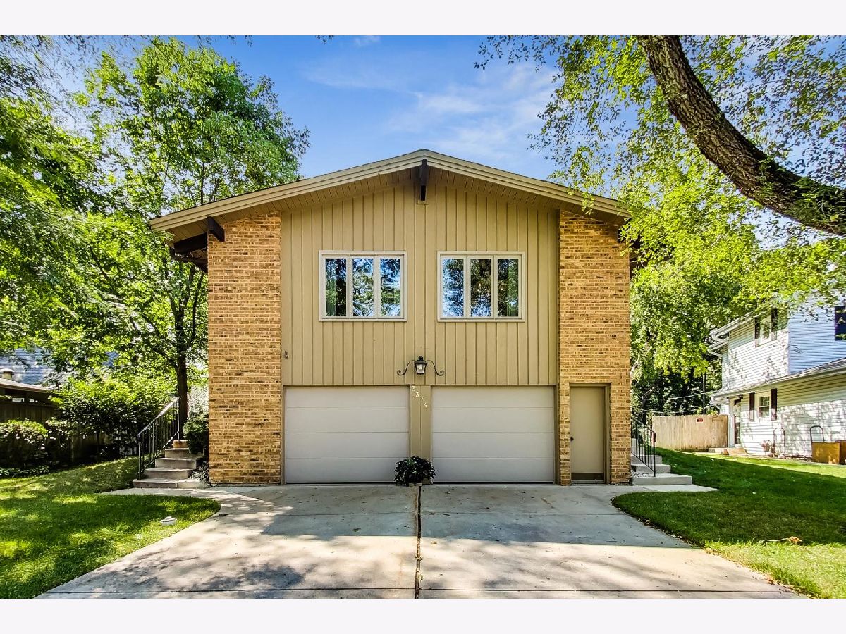 Homes & Condos & Townhomes Sold Brentwood Estates Palatine Illinois, 2374 Westwood