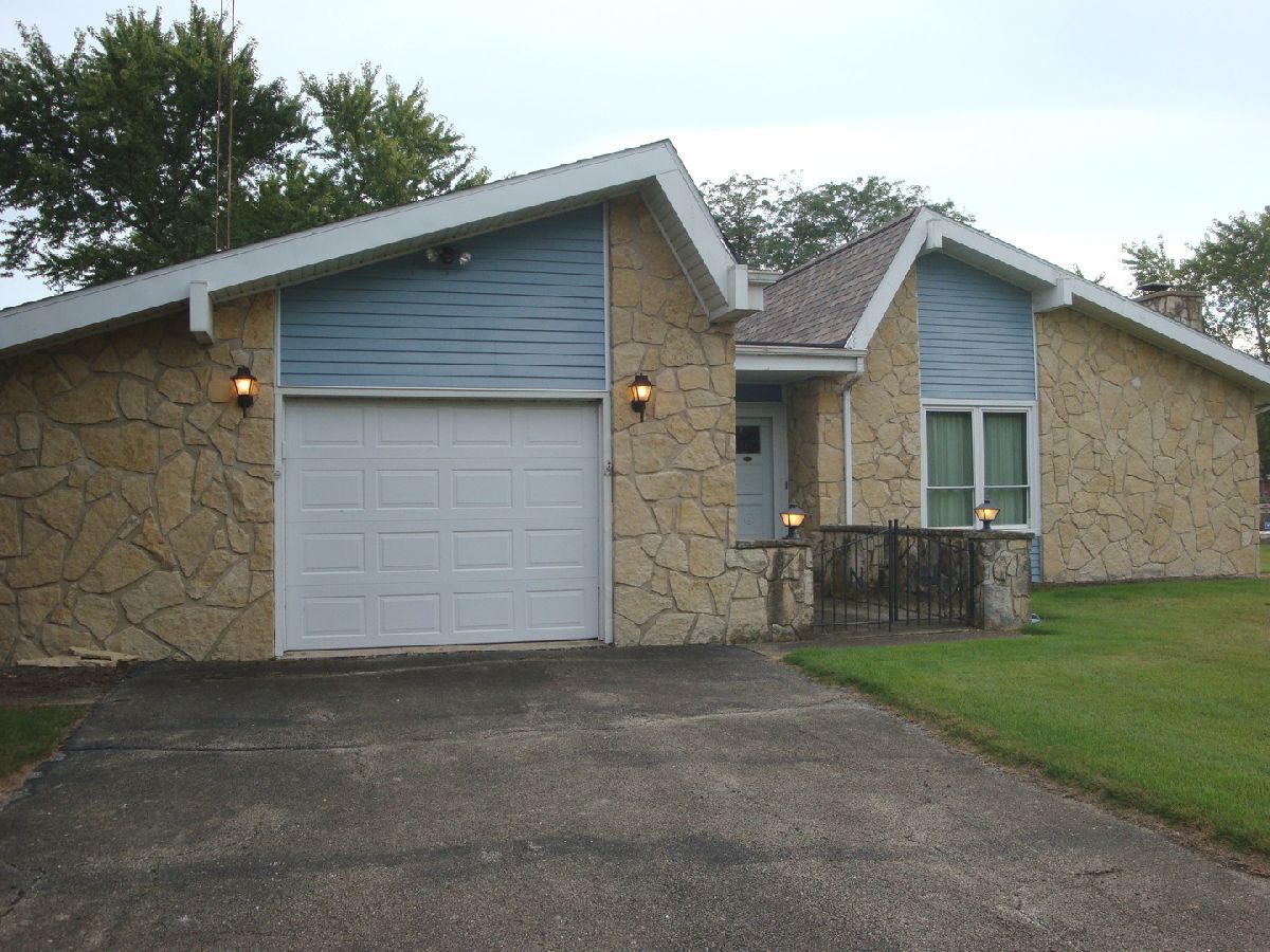 Homes Sold Kellart Lake Cissna Park Illinois, 305 Lakeshore