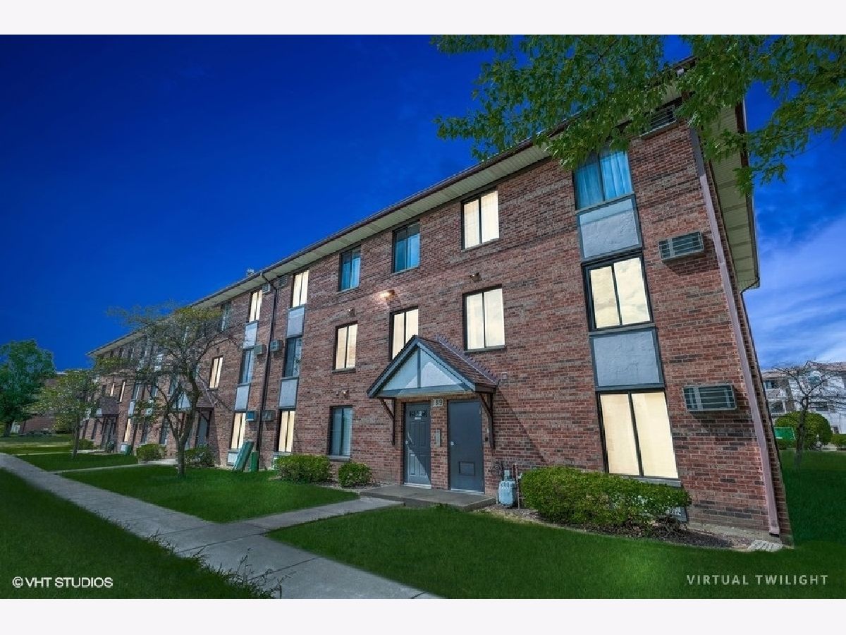 Condominiums Sold Willows Of Fox Valley Aurora Illinois, 189 Gregory