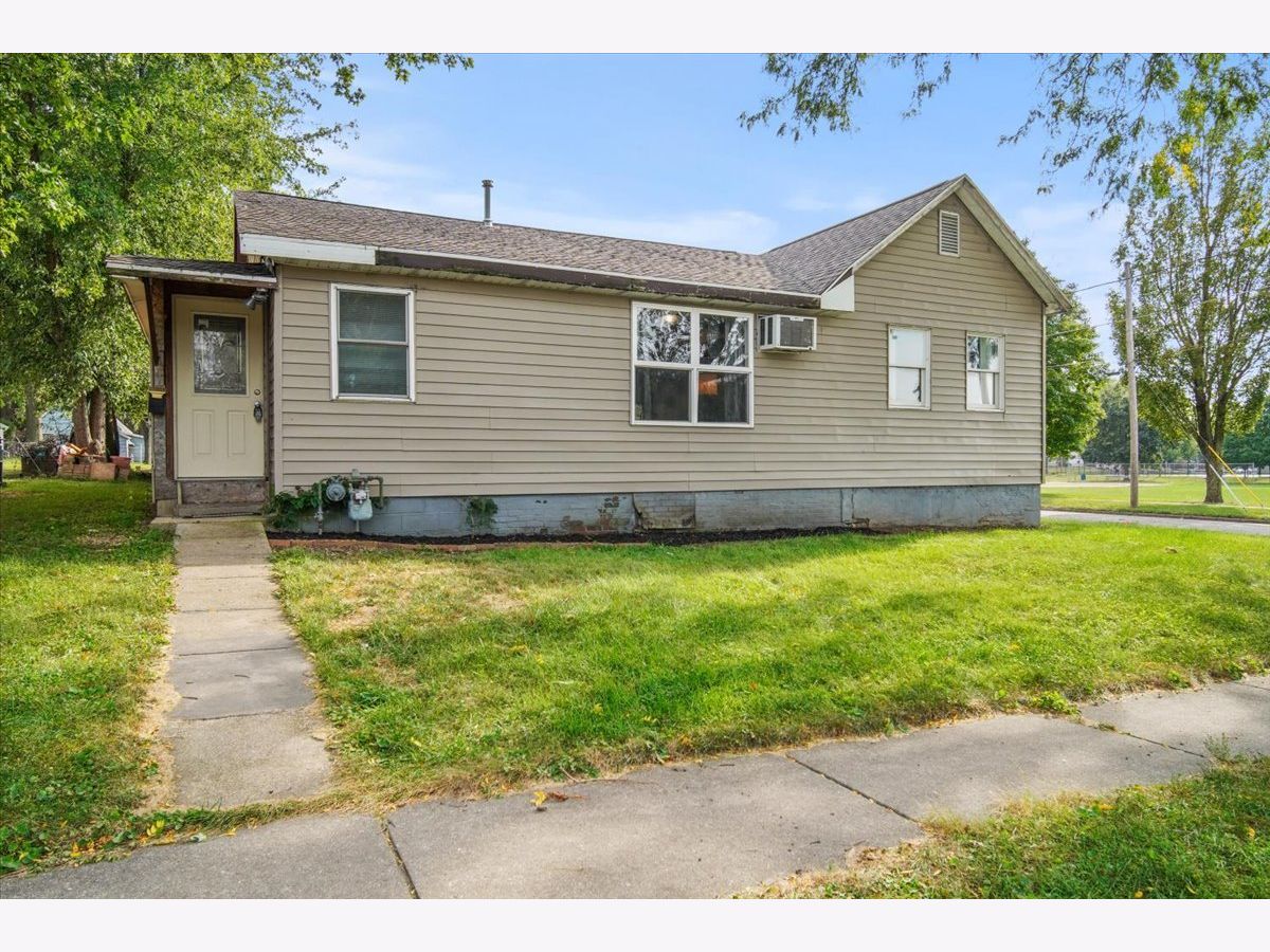 Homes Sold Oneill Park Bloomington Illinois, 1416 Walnut