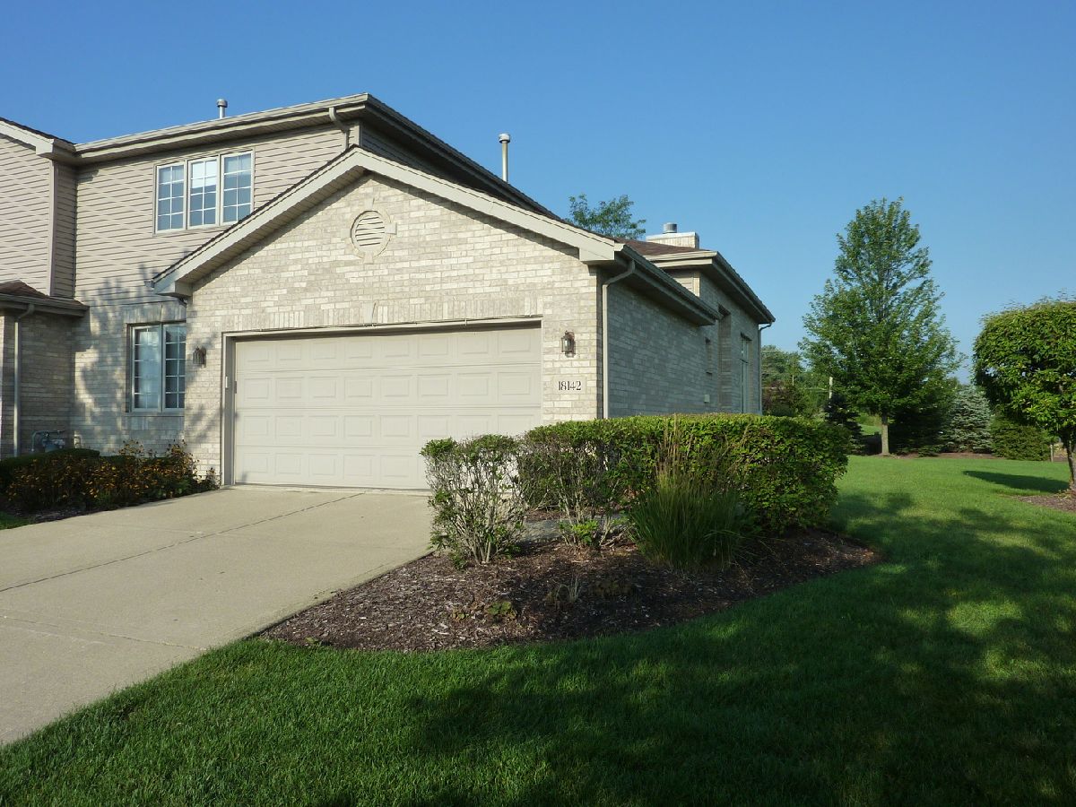 Townhomes Sold Chestnut Ridge Tinley Park Illinois, 18142 Bramlett