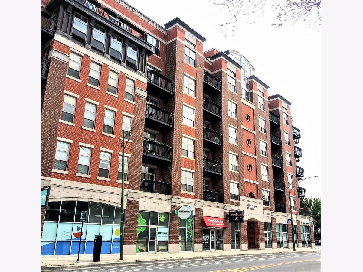Condominiums Rented Pointe 1900 Chicago Illinois, 1935 Archer