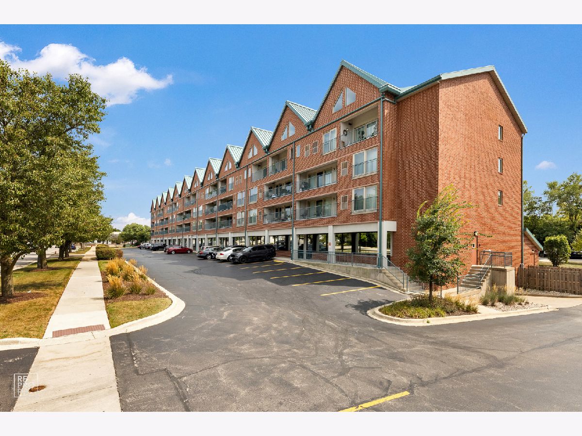 Condominiums Sold Lisle Town Centre Lisle Illinois, 1111 Burlington