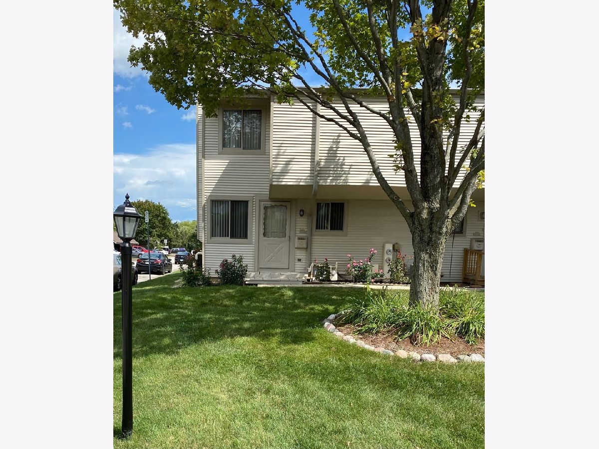 Townhomes Sold Del Lago Schaumburg Illinois, 547 Verde
