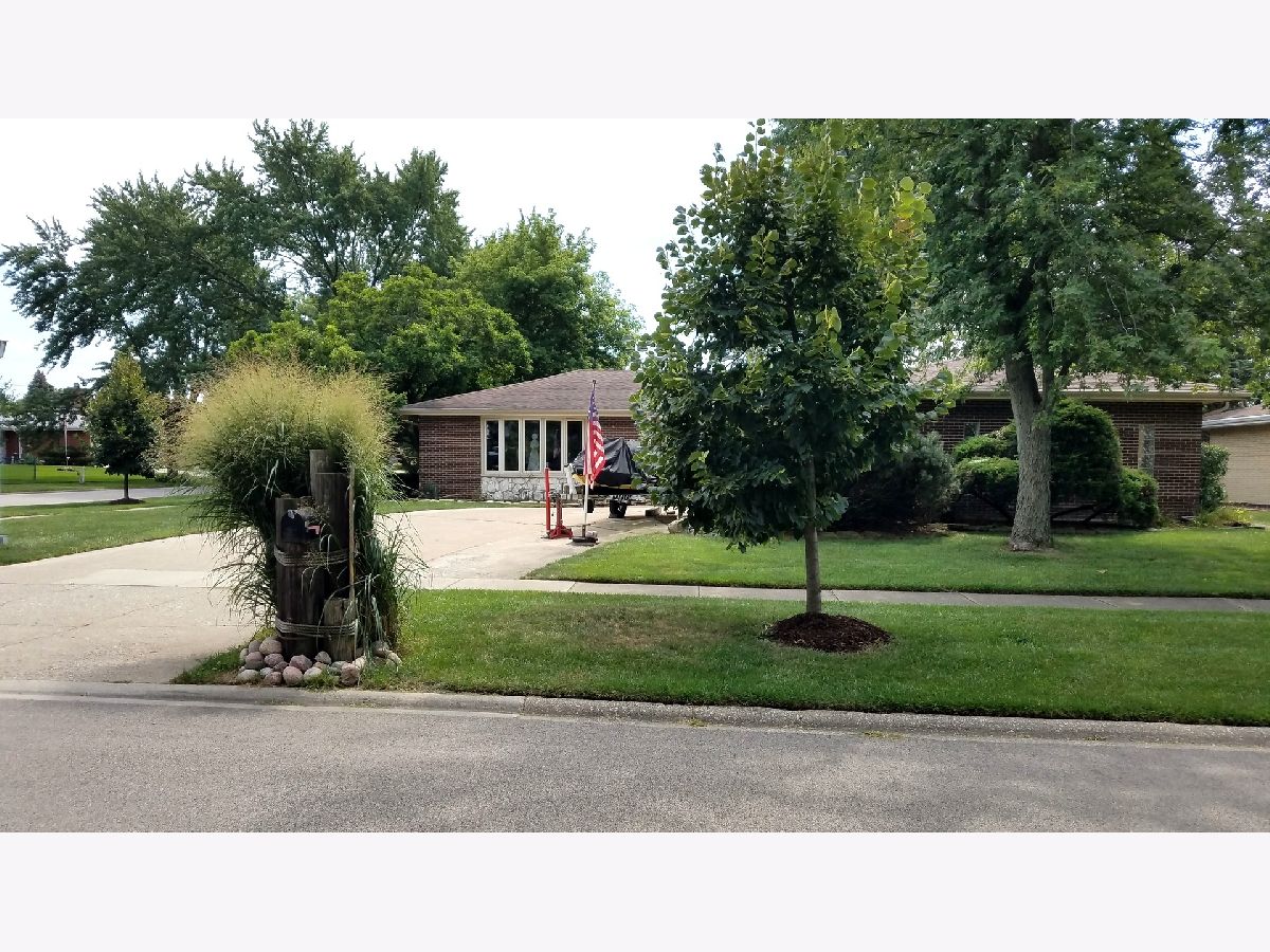 Homes Sold Villa West Orland Park Illinois, 8575 Spruce