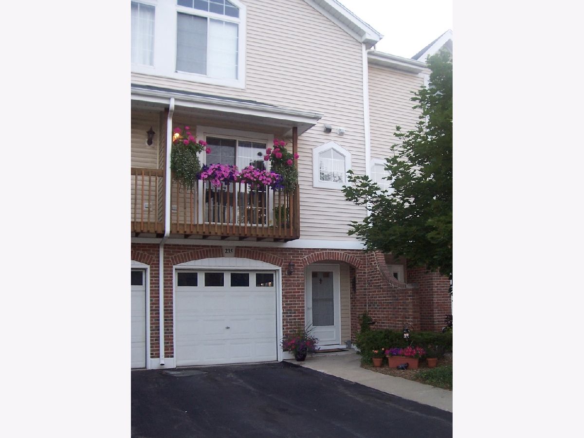 Townhomes Sold Maple Grove Palatine Illinois, 235 Parallel
