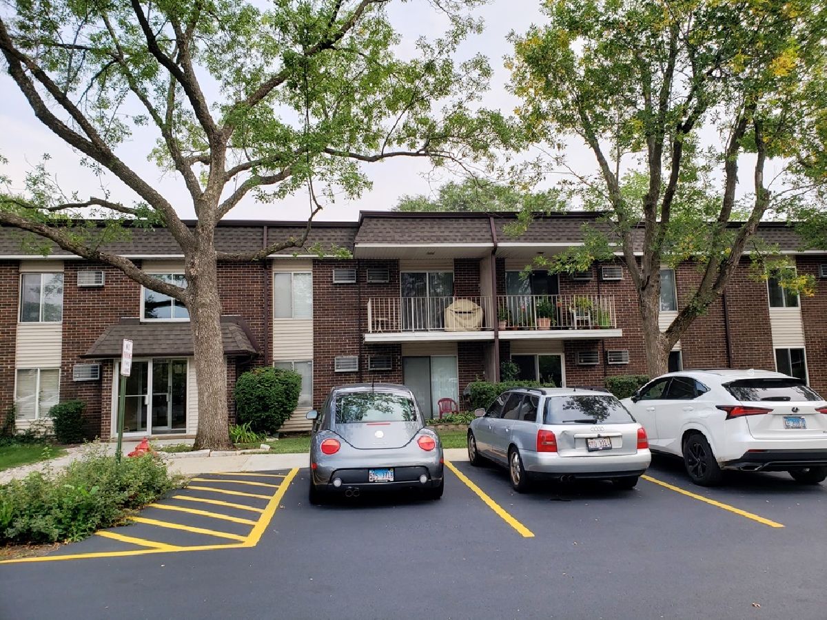 Homes & Condominiums Rented Mill Creek Buffalo Grove Illinois, 1103 Miller