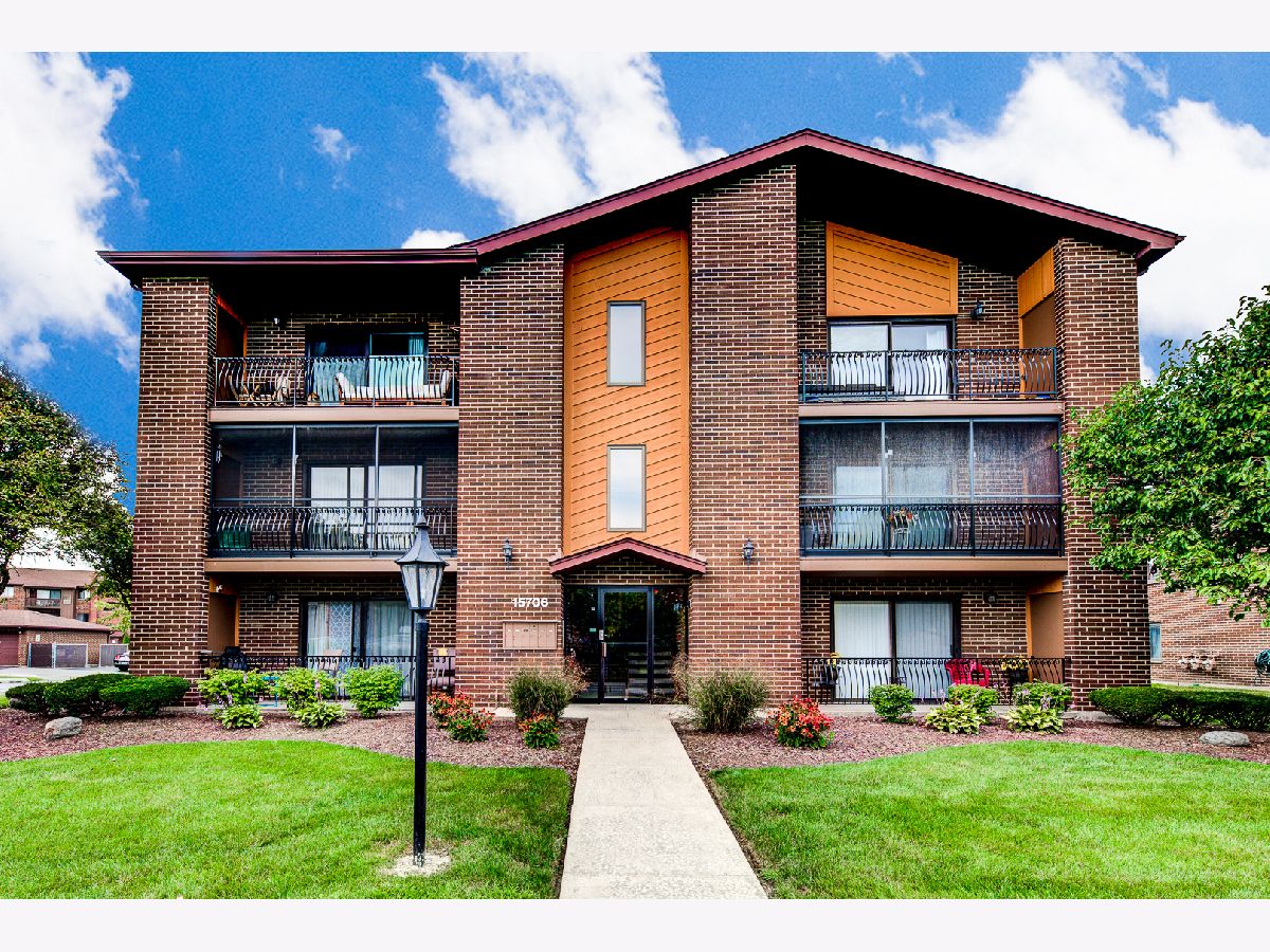 Condominiums Sold Revere Court Condos Oak Forest Illinois, 15706 Revere