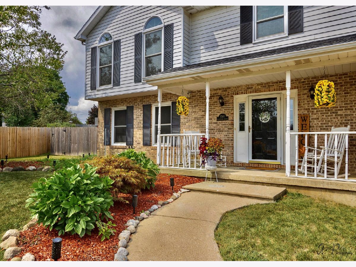 Homes & Condos & Townhomes Sold Crescent Meadows Gurnee Illinois, 3560 Grandmore