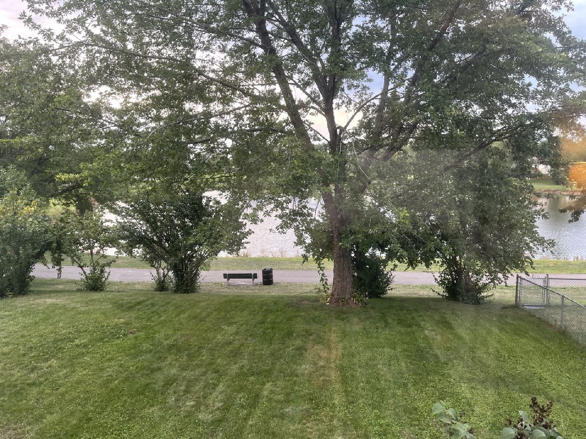 Homes & Townhomes Rented Westlake Glendale Heights Illinois, 2087 Audubon