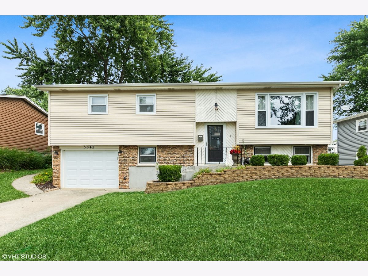 Homes Sold El Morro Oak Forest Illinois, 5642 Dover