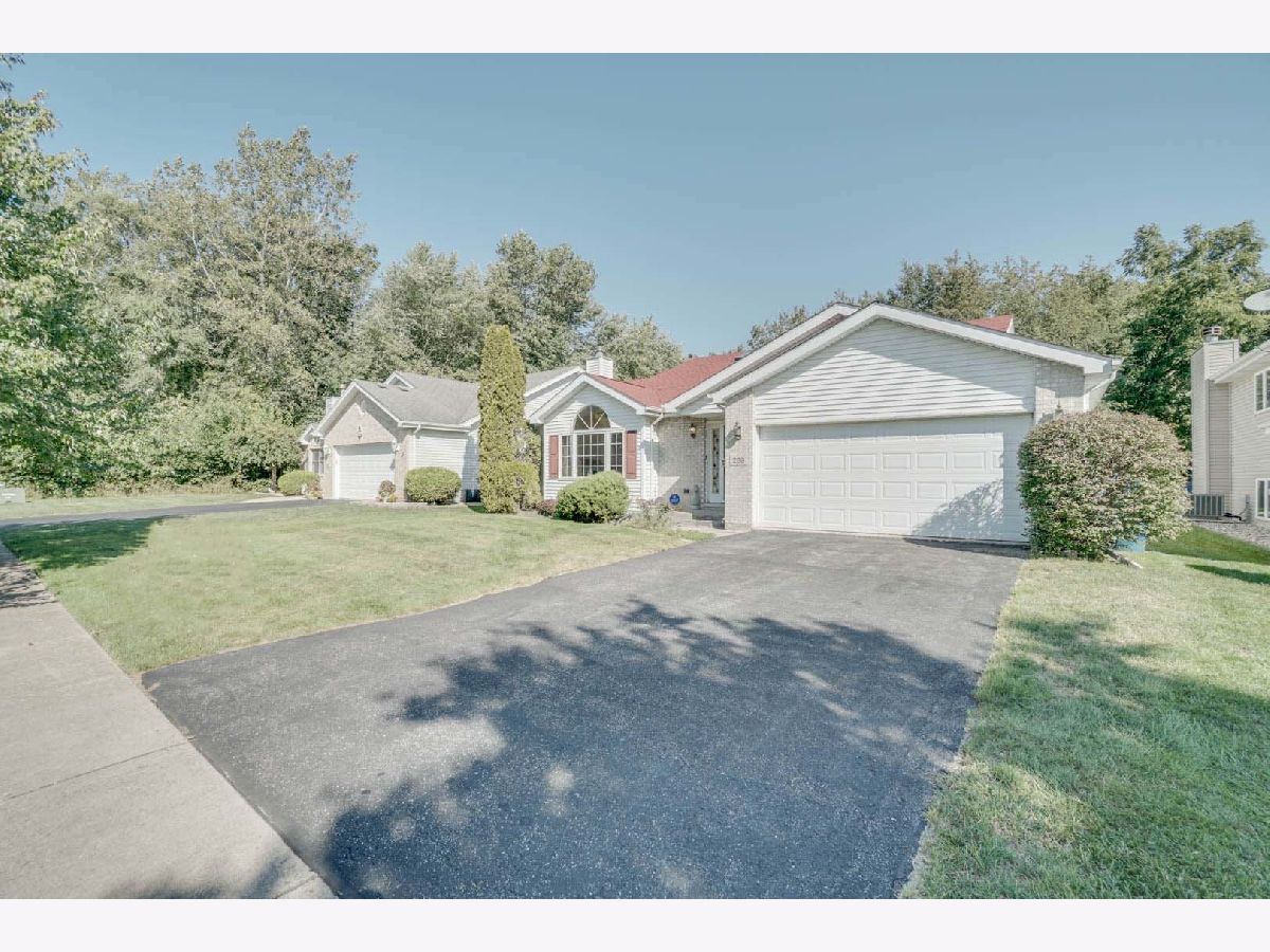 Homes & Townhomes Sold Lake Hills Steger Illinois, 289 Hillcrest