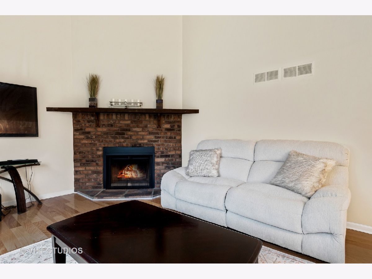 Homes Sold Yorktowne Woods Lombard Illinois, 213 19th