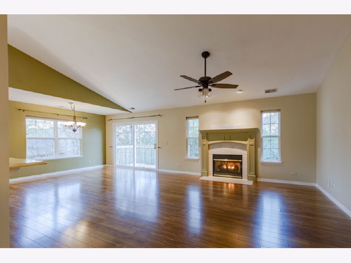 Townhomes & Condos Rented Cobblestone Woods Crystal Lake Illinois, 2826 Granite