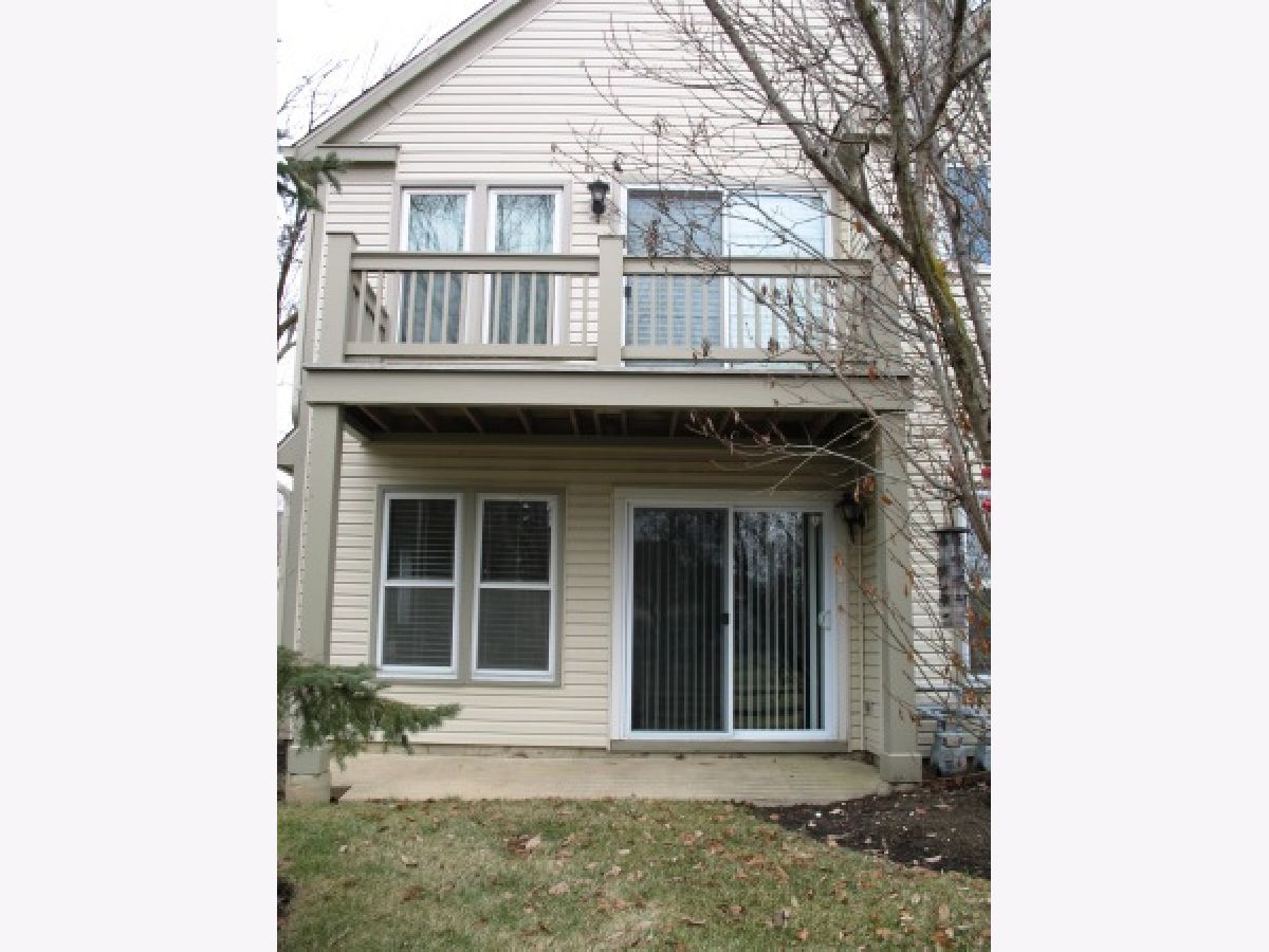 Townhomes & Condos Rented East Hamptons Elk Grove Village Illinois, 187 Inverness