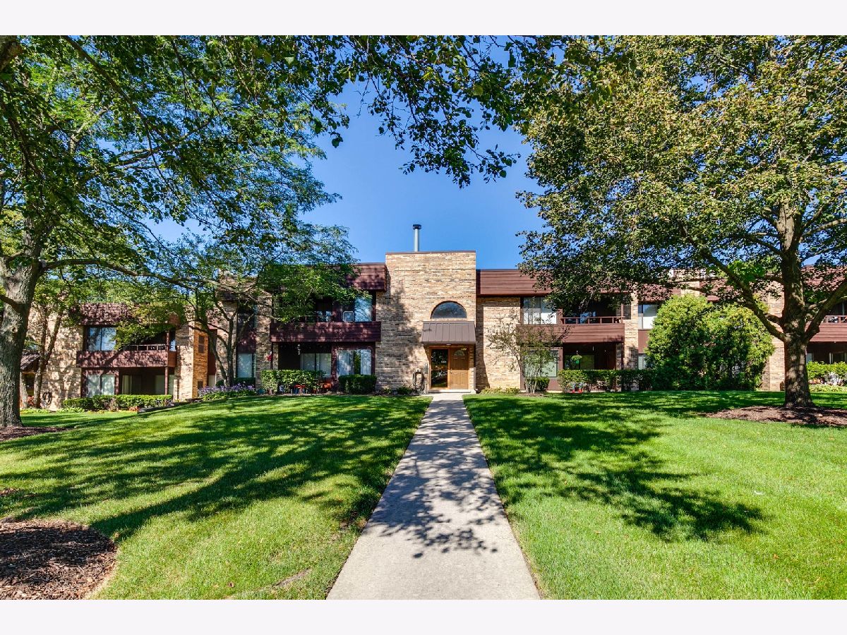 Condominiums Sold Forest Edge Palatine Illinois, 1354 Sterling